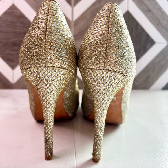Badgley Mischka Humbie II Gold Glitter Sparkle Peep toe Platform size 7.5 - Picture 4 of 11